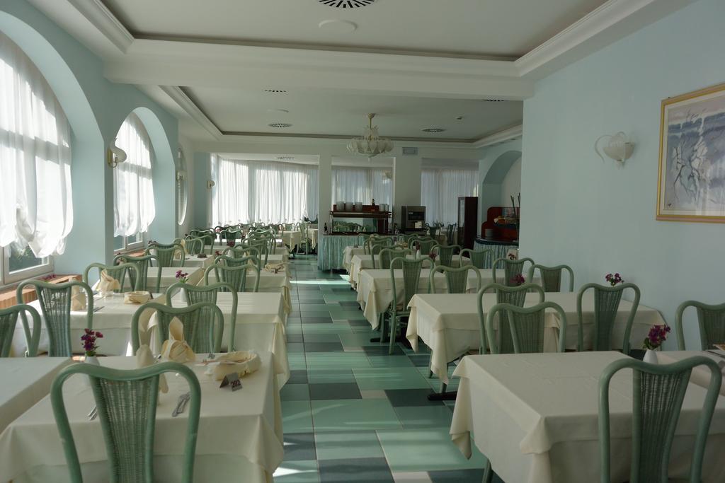Hotel Alisei Lignano Sabbiadoro Luaran gambar