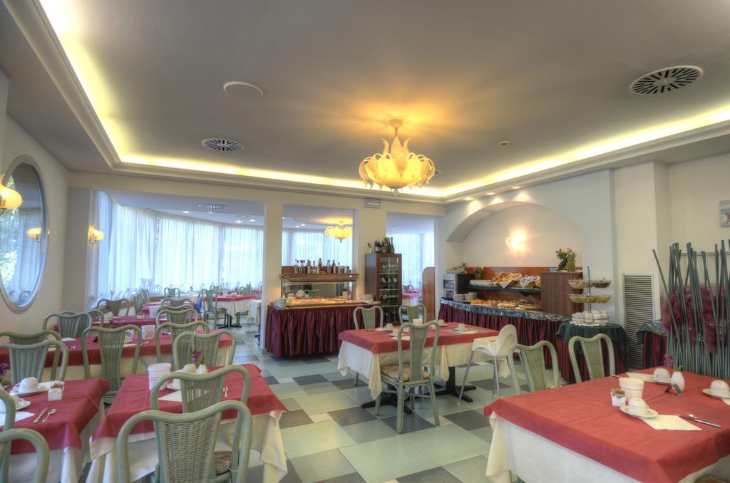 Hotel Alisei Lignano Sabbiadoro Luaran gambar
